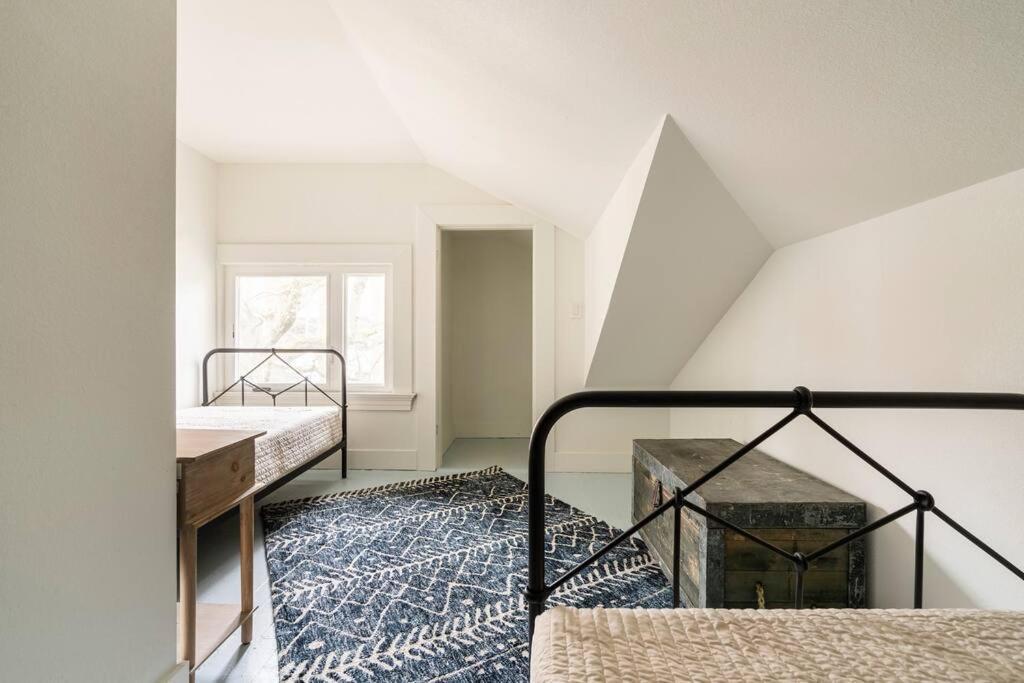 Stay Portland Collection - The Calin & Magnifique Suite - Nw 23Rd Wonder Buitenkant foto